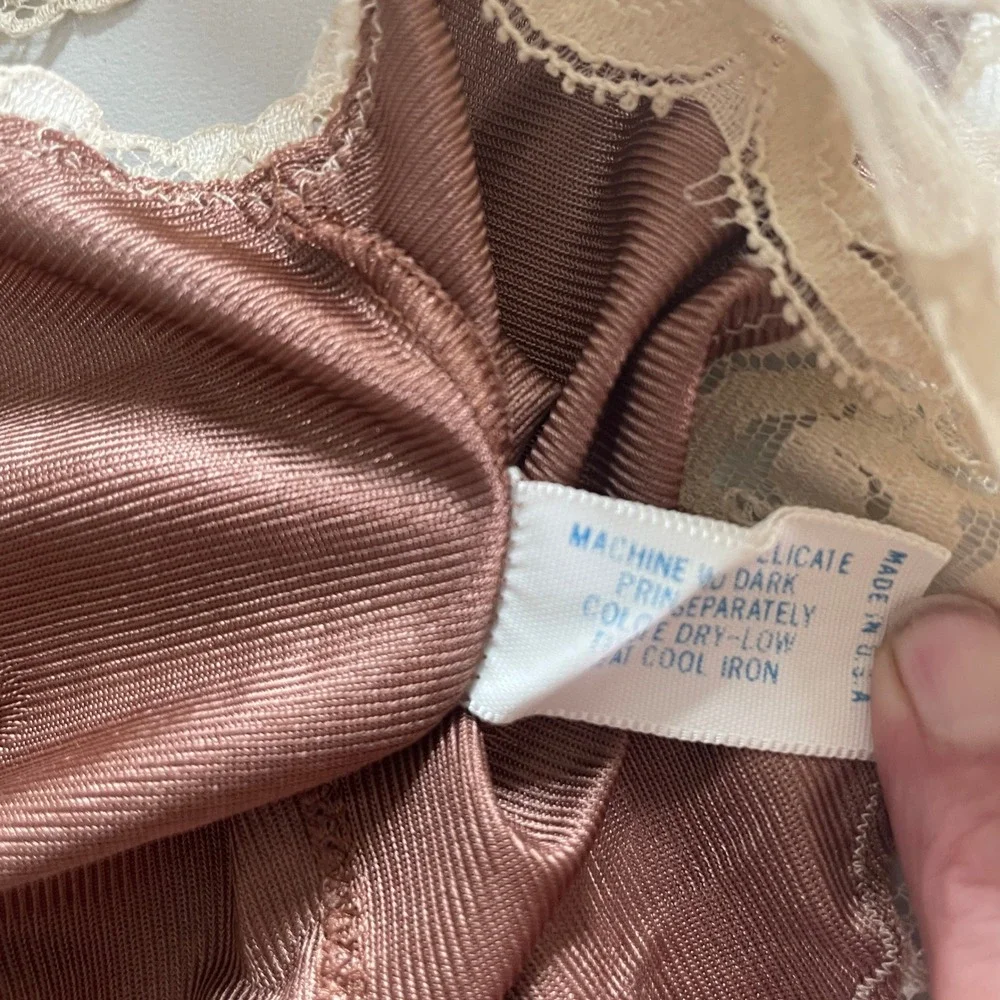 Vintage Vanity Fair Women V Neck Nightgown Babydoll Slip Dress Size 36 Lace Trim